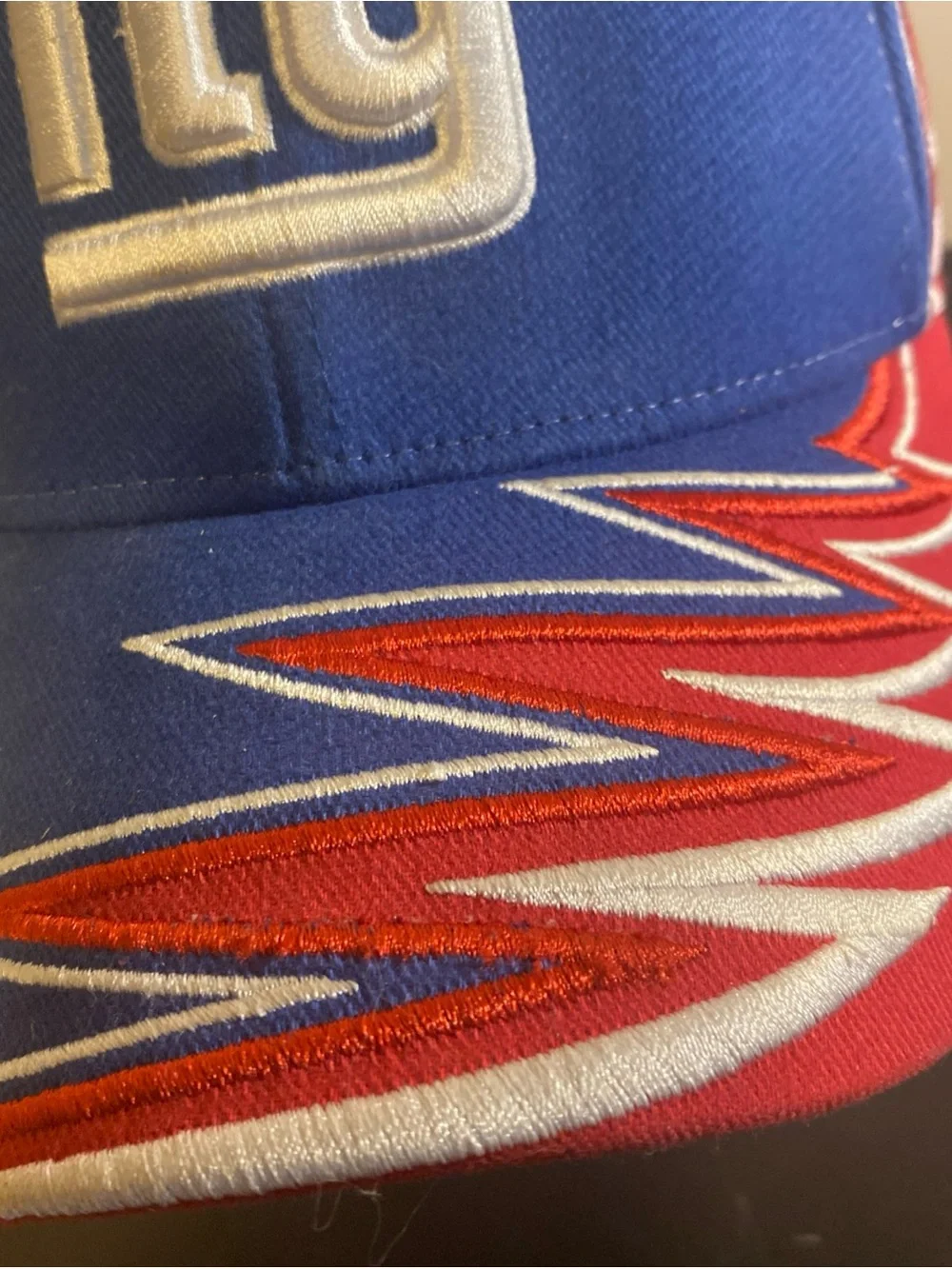 Vintage Reebok New York Giants Hat S/M Blue Red Zig Zag Lightning Bolt Cap NFL
